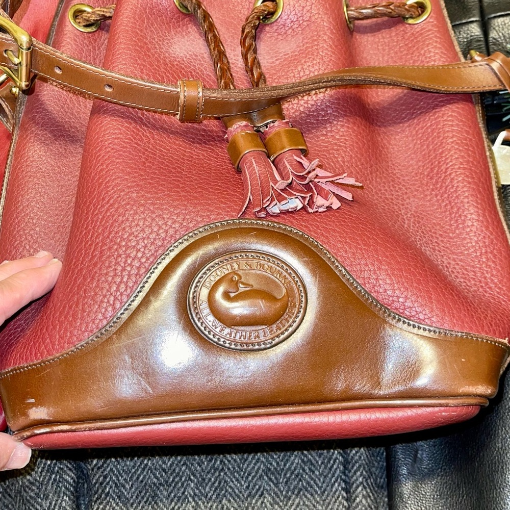 Vintage Dooney and Bourke bucket bag